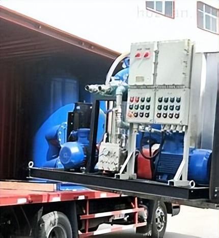 食品安全警鐘 從油罐車到“罐毒車”的危機(jī)與反思